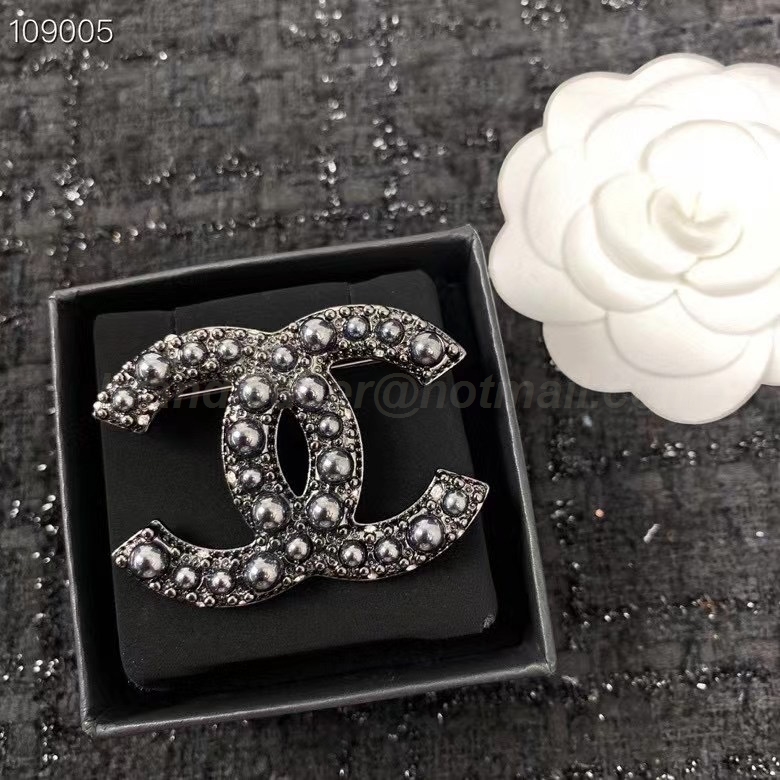 Chanel Brooch 163